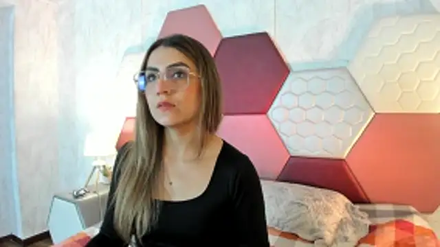 AriaRous online show from February 10, 8:12 pm