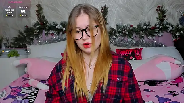 MilanaXHoney online show from December 22, 1:20 am