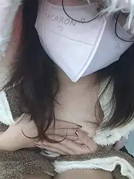 miniiceyya online show from November 29, 9:30 pm