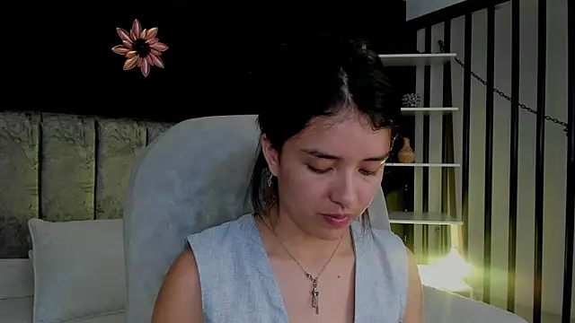 Cherrybombs  online show from May 23, 4:33 am