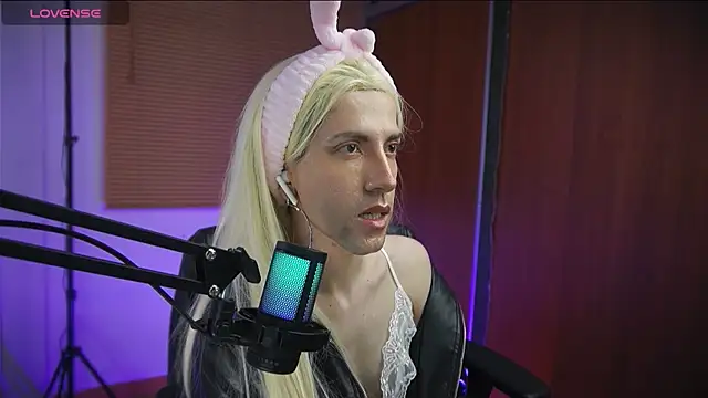 Asami y online show from April 16, 9:39 pm