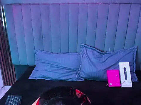 ScarlethJonz online show from April 9, 3:17 pm