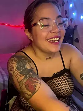 Lindalatina2001 online show from January 15, 12:16 am