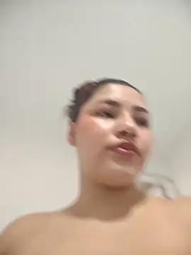 Julia-Blair online show from March 30, 6:07 pm