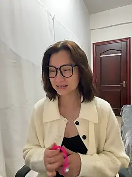 A-ZJunn online show from March 9, 1:14 pm