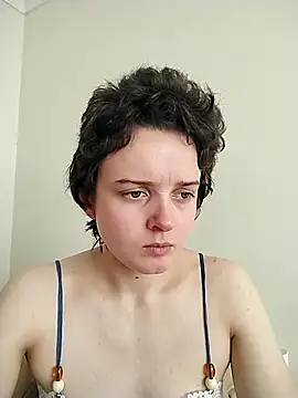Amy01112 online show from May 24, 4:39 pm