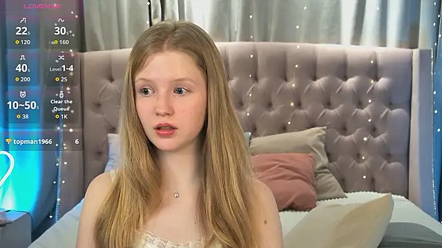 LilianHoward online show from March 28, 1:10 pm