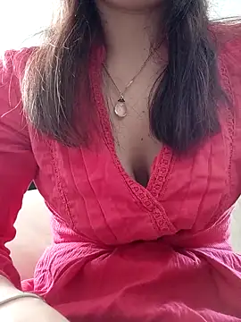 gatitachula93 online show from May 7, 3:38 pm
