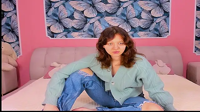 TRINITI MOON online show from January 6, 10:41 am