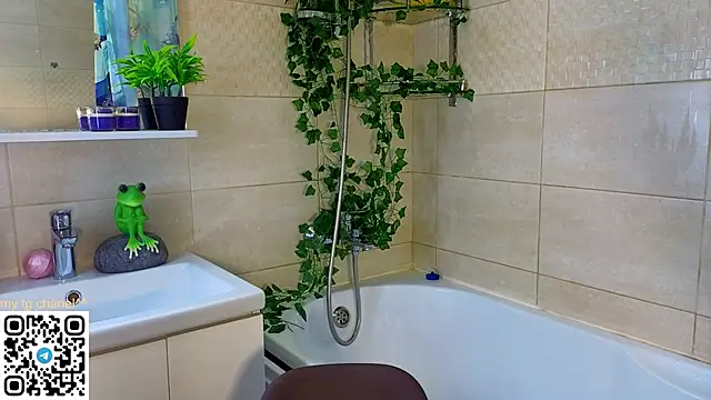 MatthewHoffis online show from March 29, 8:30 pm