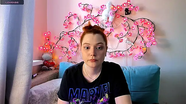 Ungoliant Kiss online show from May 16, 4:39 pm