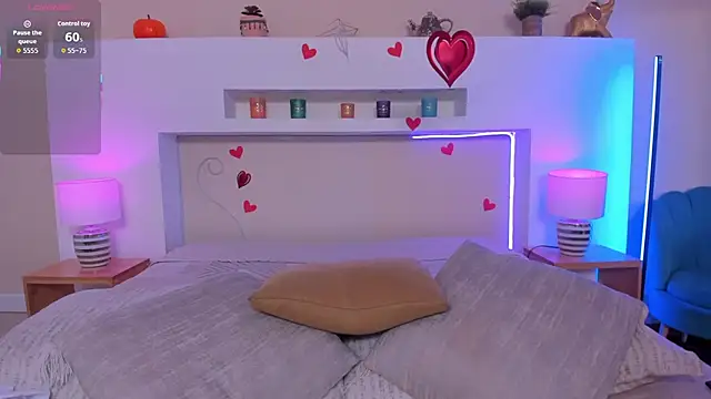 AnikaRomanoff  online show from March 6, 12:11 pm