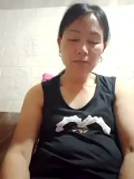 Lili-123k online show from May 11, 4:04 pm