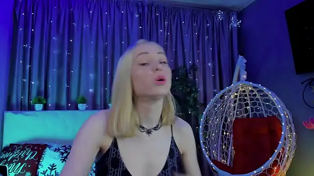 Gina Gina love online show from March 3, 1:33 am