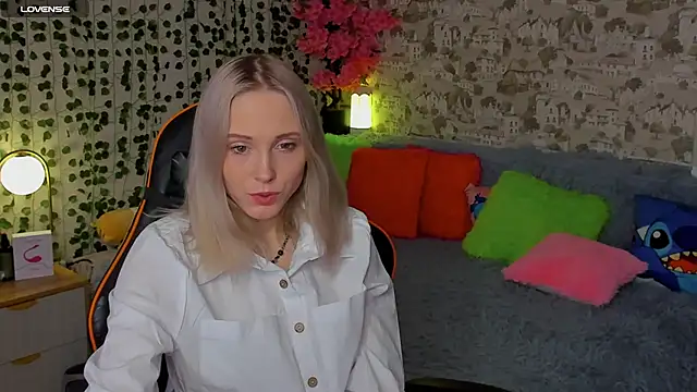 Gina Gina love online show from May 26, 1:05 am