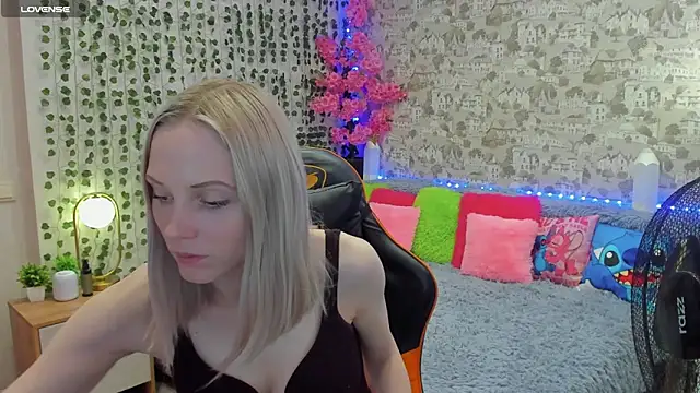 Gina Gina love online show from May 18, 4:29 am