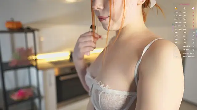 TarynJoice online show from January 8, 4:49 am