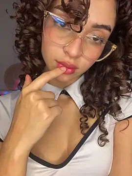 Anne Wyntheris online show from March 3, 3:45 am