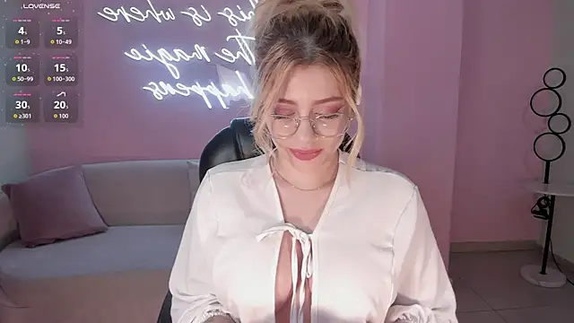 MadisonKane online show from March 25, 12:08 pm