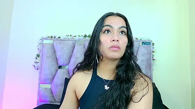 iris and damian online show from March 22, 5:19 pm