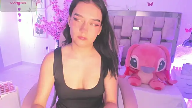 isabella castillo  online show from March 27, 8:53 pm