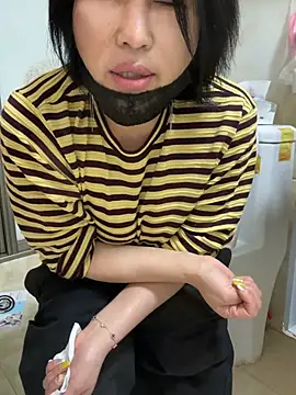 luckybaby666999 online show from May 17, 2:49 pm