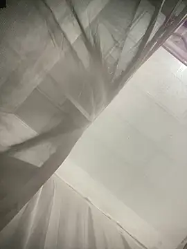 muutoo online show from January 5, 9:07 pm