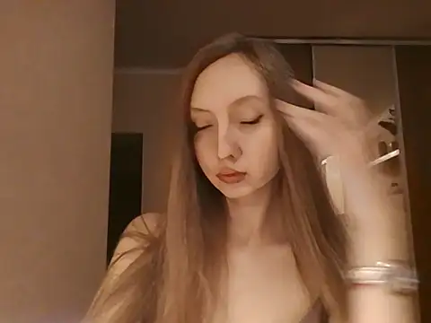 A-leya online show from December 14, 2:56 pm