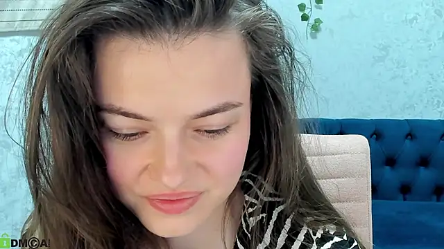 Graceee  online show from May 20, 3:14 am