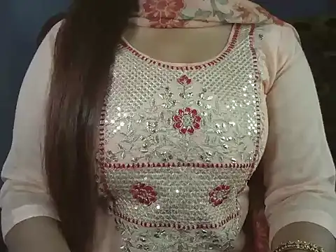 Hotty Suzuka online show from March 25, 5:00 am