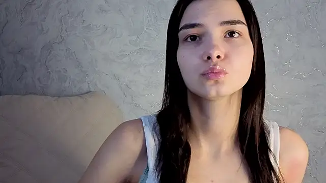 Laura Sunday online show from March 26, 8:27 am