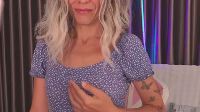 betty xoxoo online show from May 5, 11:46 am