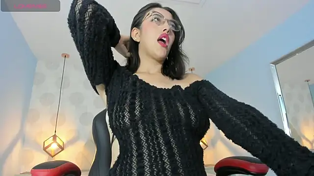 VENUSGREYS1 online show from May 4, 12:20 pm