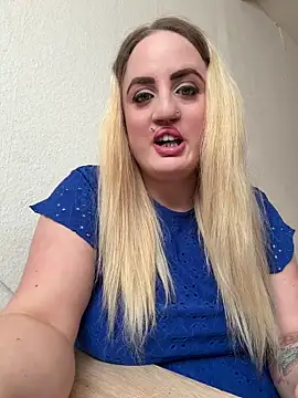 ScarletSaffire online show from April 9, 11:04 am