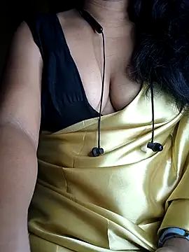 Preeti345 online show from May 1, 8:50 am