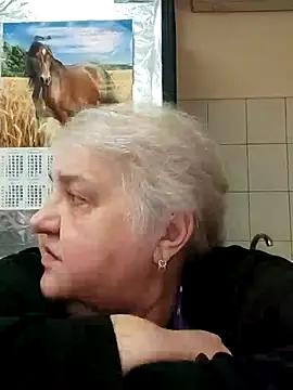 HapinessLovee online show from January 19, 10:11 am