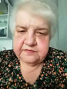 HapinessLovee online show from May 4, 10:41 am