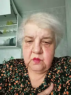 HapinessLovee online show from May 5, 11:57 am