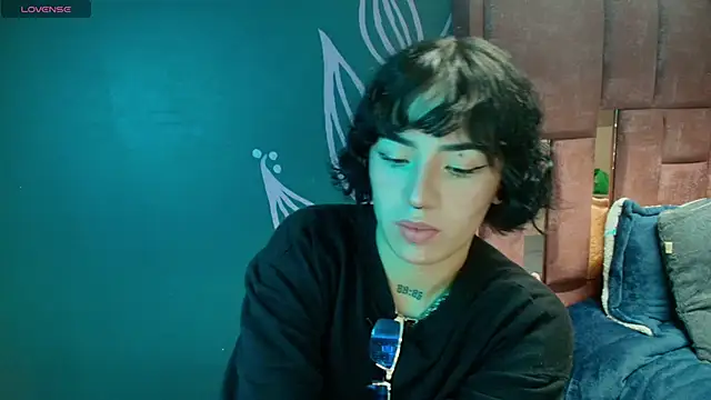 Kiara Fox   online show from May 14, 9:31 pm