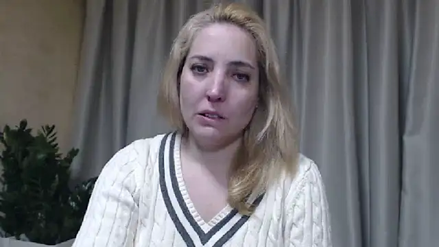sweetpussy online show from April 29, 4:42 pm