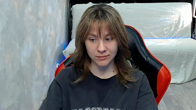 MiaBun1 online show from May 18, 3:27 am
