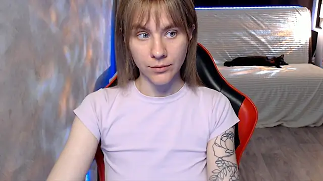 MiaBun1 online show from May 19, 1:51 pm
