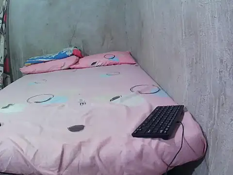 WetCreamyPusy4u online show from July 4, 2:40 am