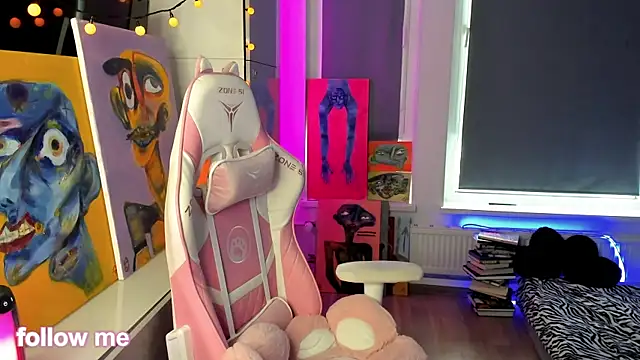 enigmastella online show from January 10, 11:04 am