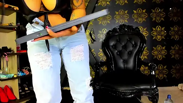 Sunny n Miha online show from March 17, 1:26 pm