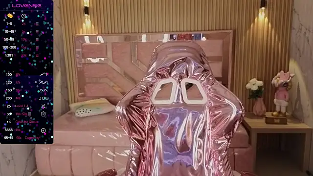 miss devil s online show from March 28, 8:36 am