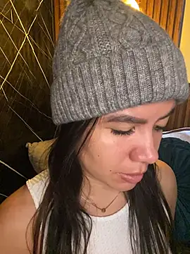 ValentinaEliot online show from April 1, 1:41 pm