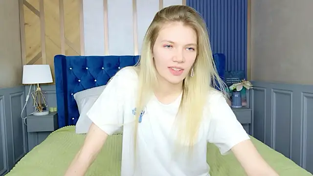 Vivien Hans online show from January 17, 12:07 am