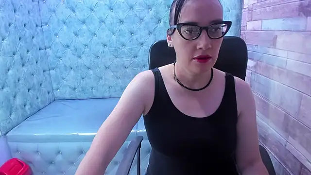 Avanahomix07 online show from December 15, 11:48 am