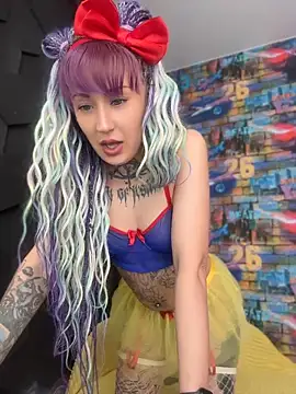 Tattoo  Moon online show from May 14, 1:11 am